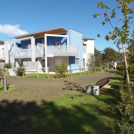 Pleasant Flat For Five 100 M From The Sea-bibione Apartment