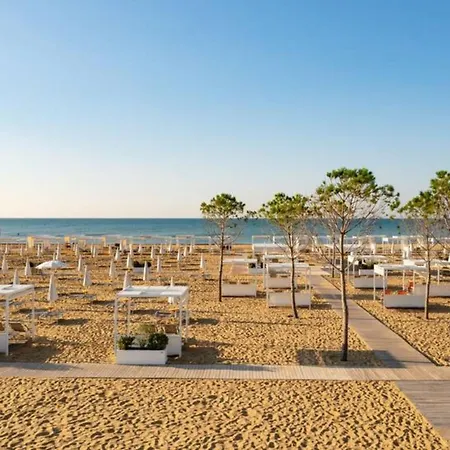 Pleasant Flat For Five 100 M From The Sea-bibione Apartment Bibione